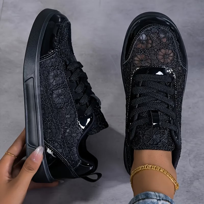 Dentelle Floral Lace Sneakers