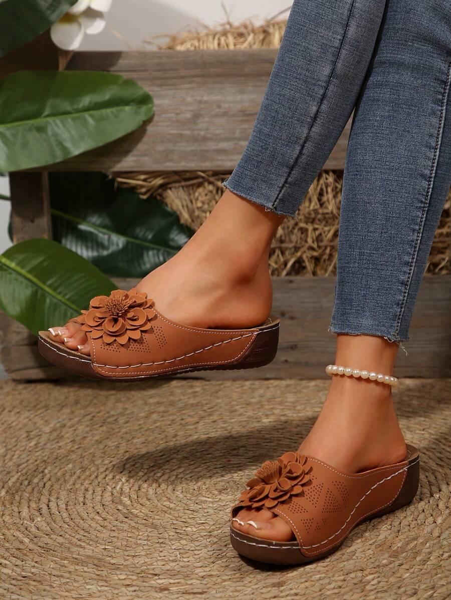 Medellin Ergonomic Sandals