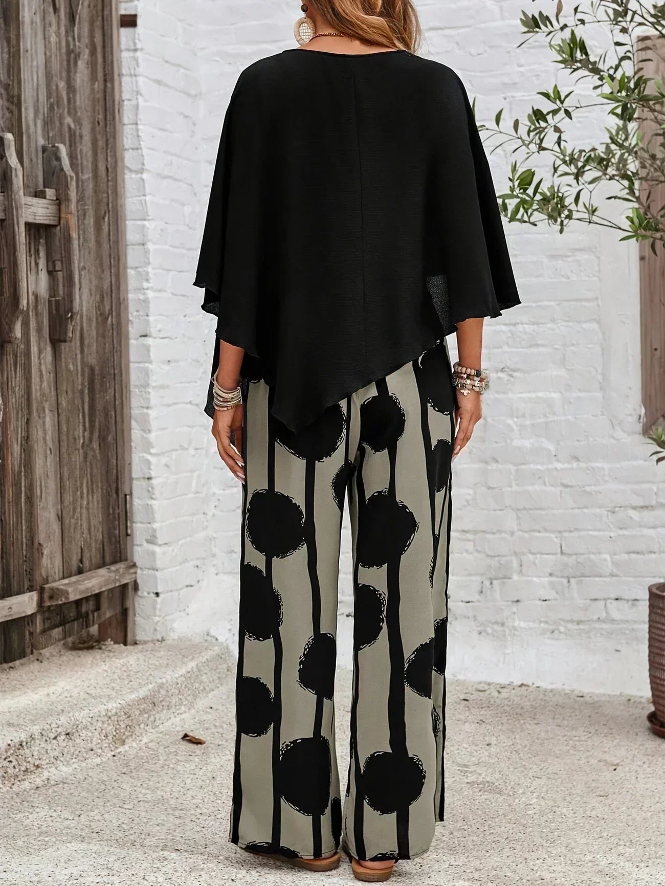 Kalliope Elastic Waist Two-Piece Set