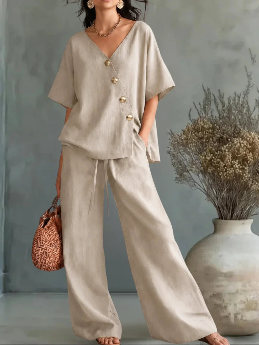 Greta Button Detail Set