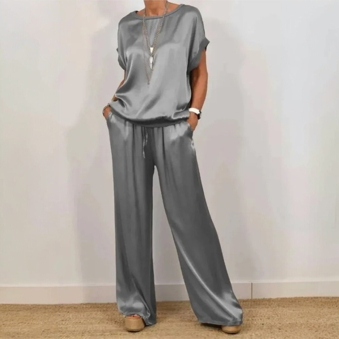 Loïs | Two-Piece Set