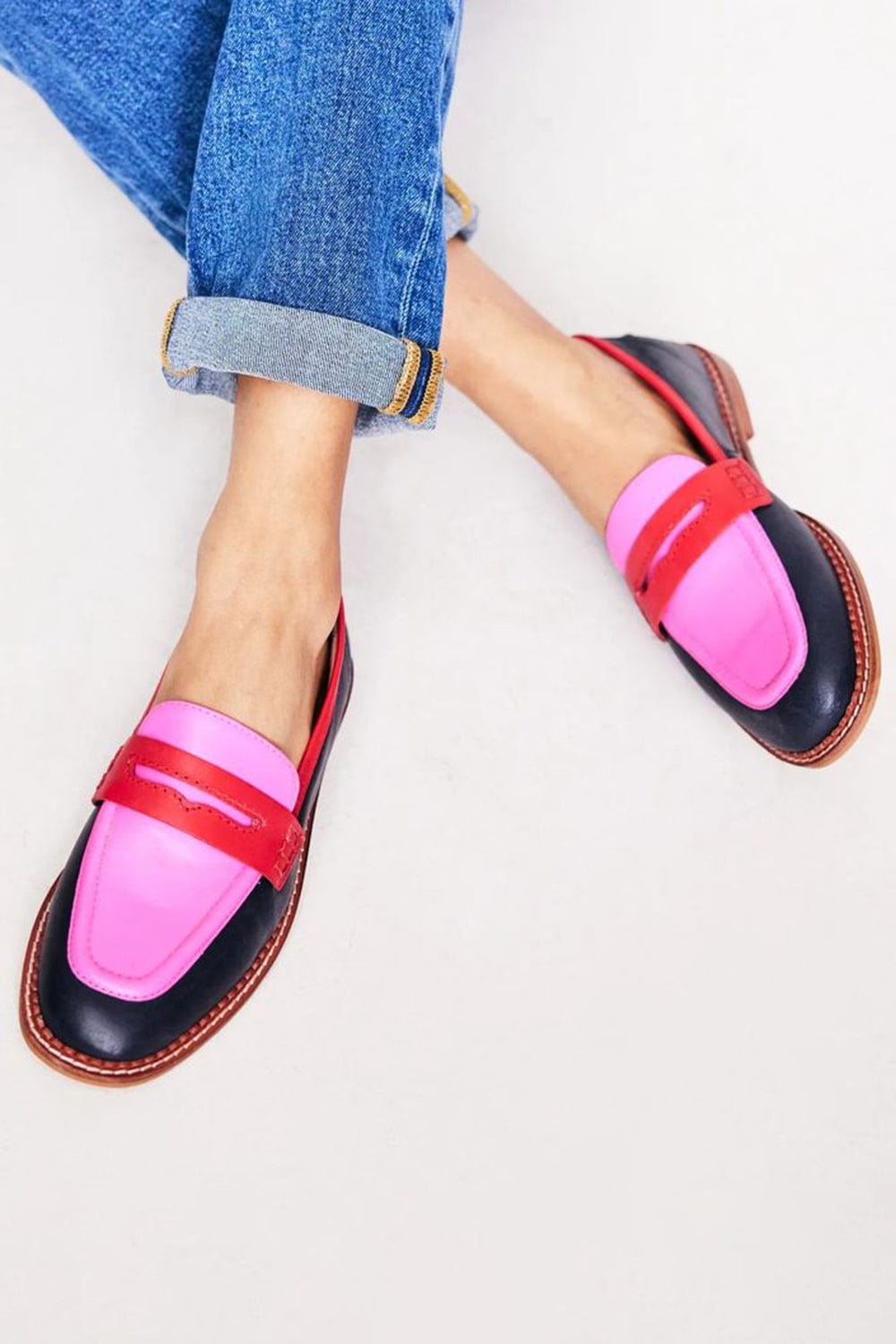 Faius Black Loafers