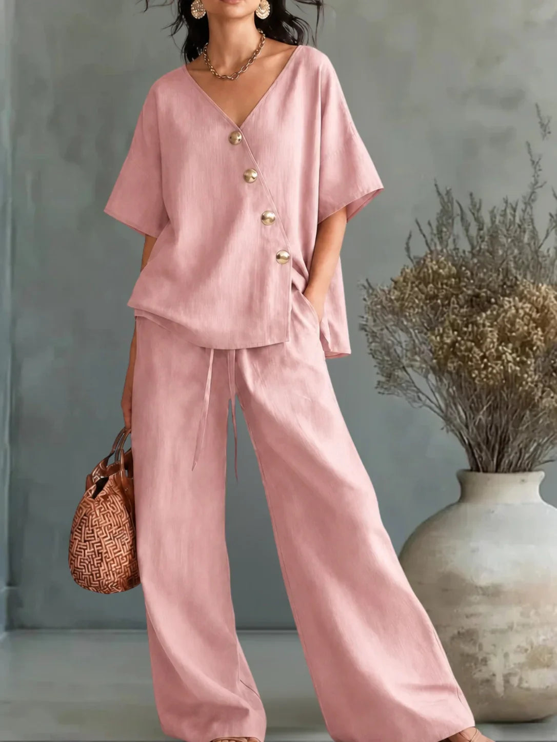 Greta Button Detail Set