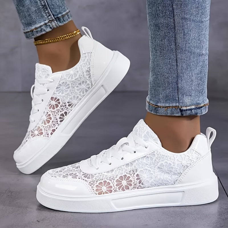 Dentelle Floral Lace Sneakers
