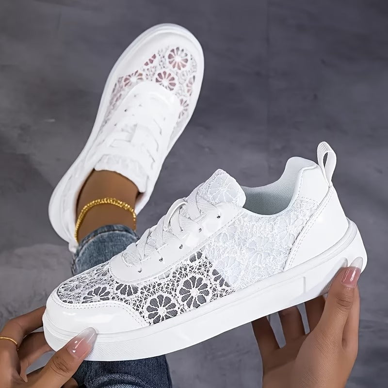 Dentelle Floral Lace Sneakers