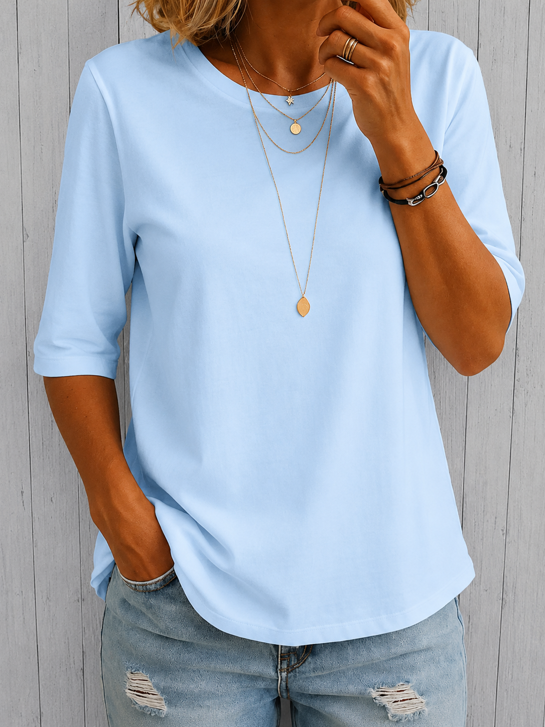 Calvera | Comfort Coverage Tee
